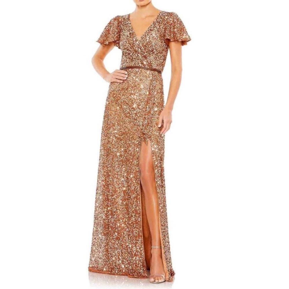 Mac Duggal Embellished Sequined Wrap Over Butterfly Sleeve
Draped Gown - Reemoly
